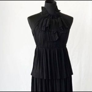 Elie Tahari sleeveless Pleated Tiered Gown